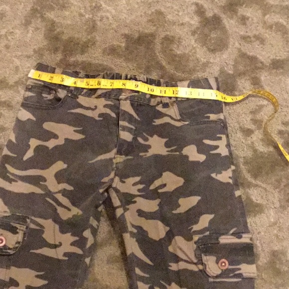 Jeans - Picture 2 of 4